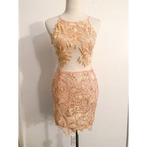 Strategic Illusion Dress Cream Lace Appliqué Sexy Club Party Night Out Mini Med - Picture 3 of 9